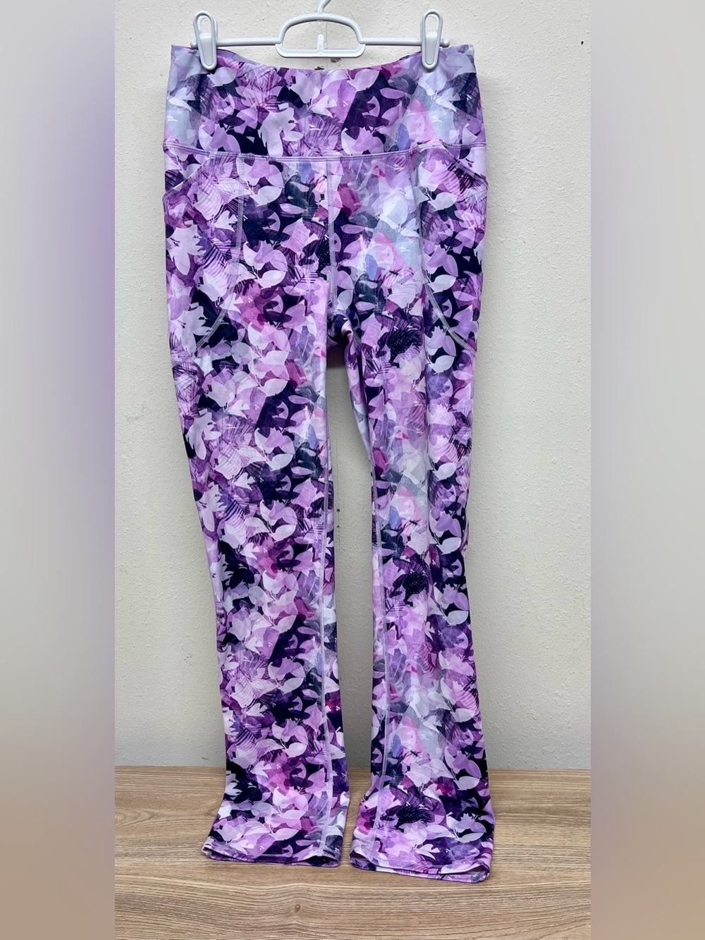 Duluth Trading Company Women's NoGA Sculpting Ultra High Rise Leggings Size M 31